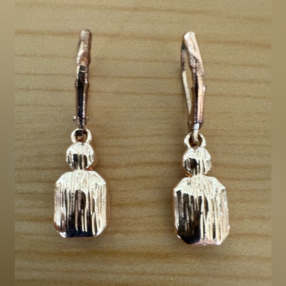 Elegant Rose Gold Tone Dangle Earrings With Amber and Diamond Gemstones - Picture 3 of 3